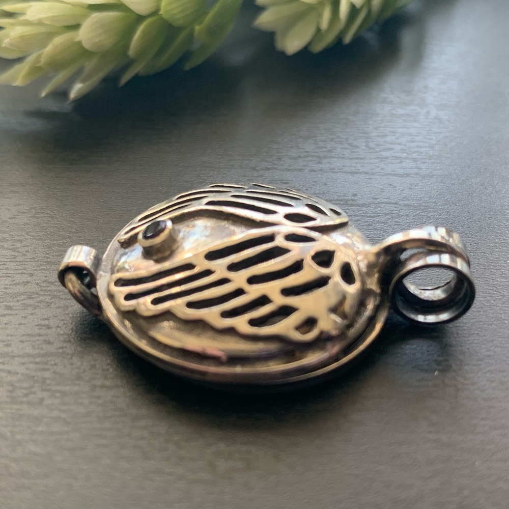 Sterling Amethyst Locket Diffuser - image 4